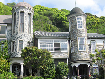 うろこの家・うろこ美術館