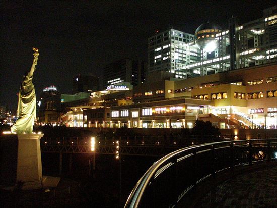 Fuji Television Odaiba Headquarters Building 