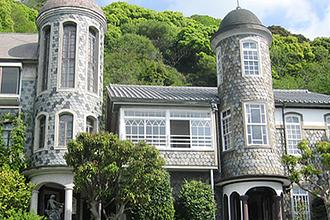 うろこの家・うろこ美術館